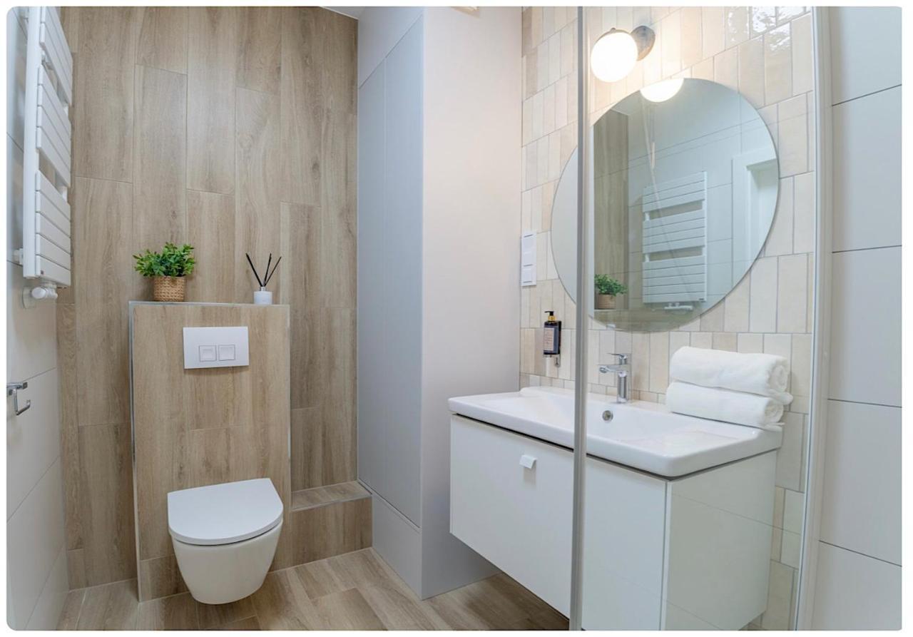 Hello Kolobrzeg Polanki Aqua Apartament Premium Luaran gambar