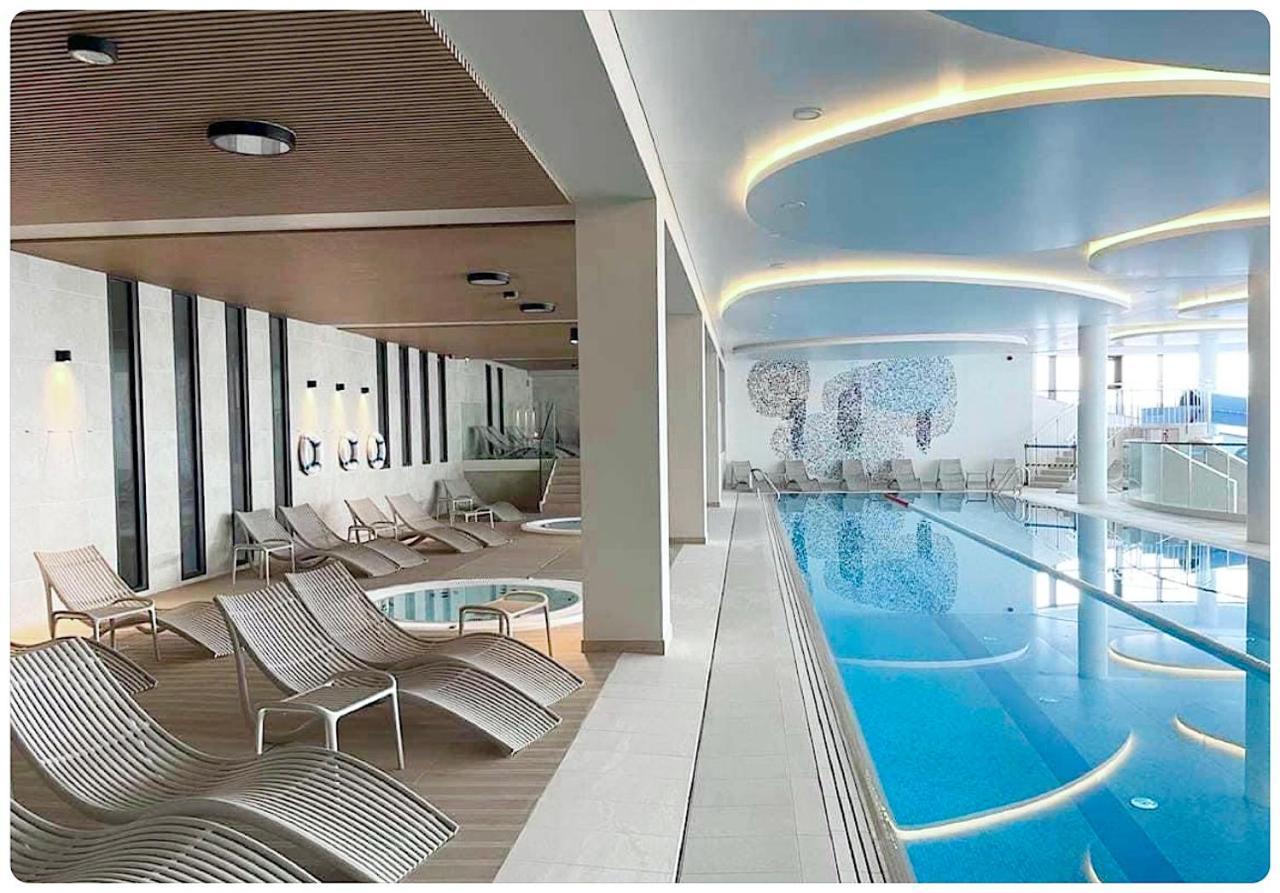 Hello Kolobrzeg Polanki Aqua Apartament Premium Luaran gambar