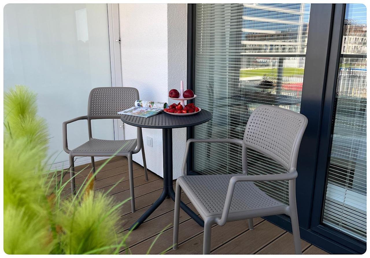 Hello Kolobrzeg Polanki Aqua Apartament Premium Luaran gambar