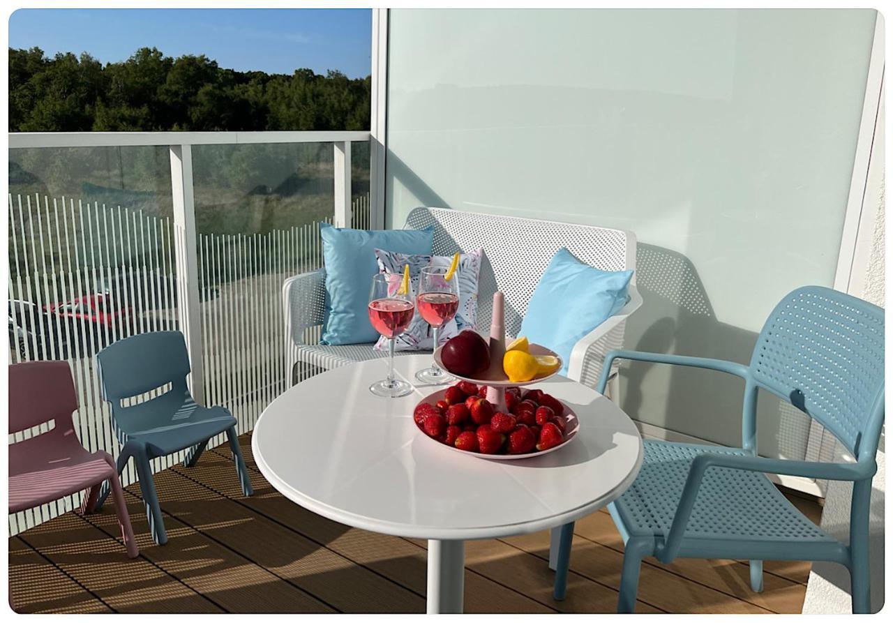 Hello Kolobrzeg Polanki Aqua Apartament Premium Luaran gambar